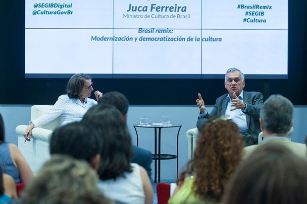 El ministro de Cultura de Brasil, Juca Ferreira, visita Madrid