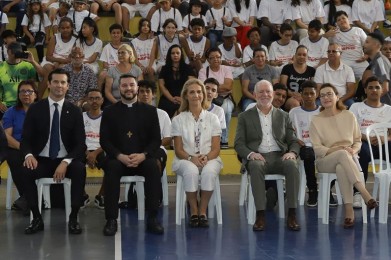 La Infanta Elena visita el proyecto social de Mapfre y Real Madrid en São Paulo